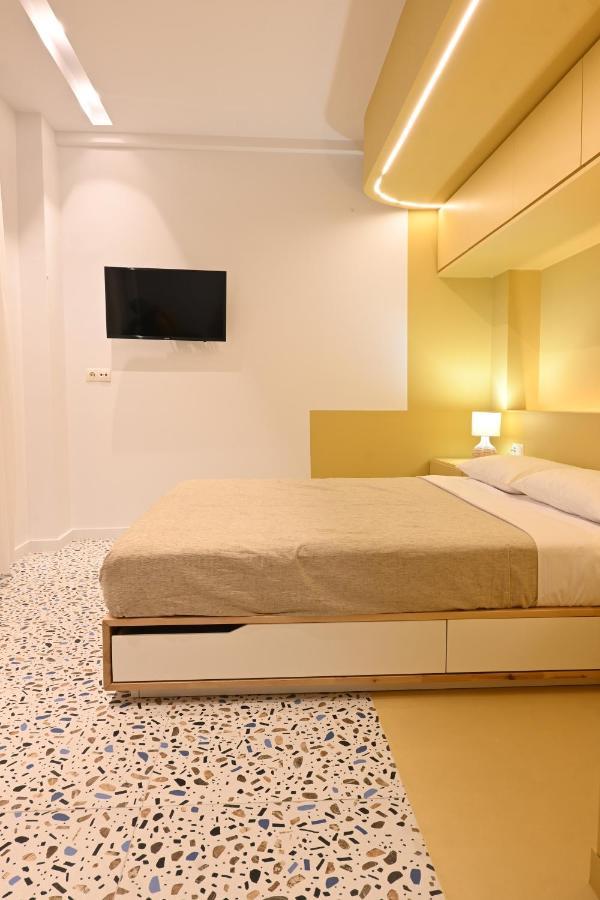 Nueva Era @ Athens Heart , Romvis Apartments Esterno foto
